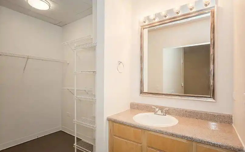 Rental by Apartment Wolf | 1900 Elm | 1900 Elm St, Dallas, TX 75201 | apartmentwolf.com