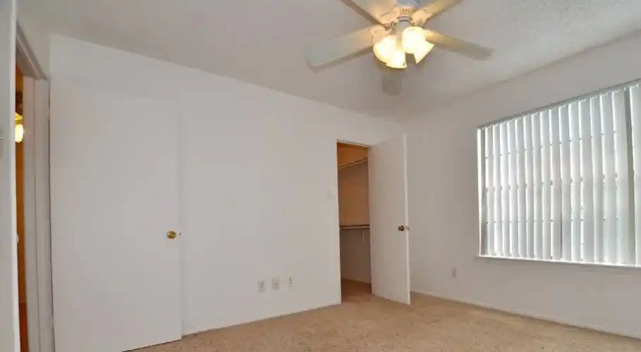 Rental by Apartment Wolf | Hidden Bend Townhomes | 5630 Spring Valley Rd, Dallas, TX 75254 | apartmentwolf.com