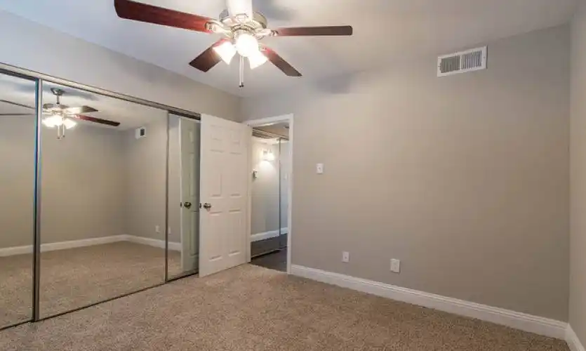 Rental by Apartment Wolf | Riverfalls @ Bellmar | 10570 Stone Canyon Rd, Dallas, TX 75230 | apartmentwolf.com