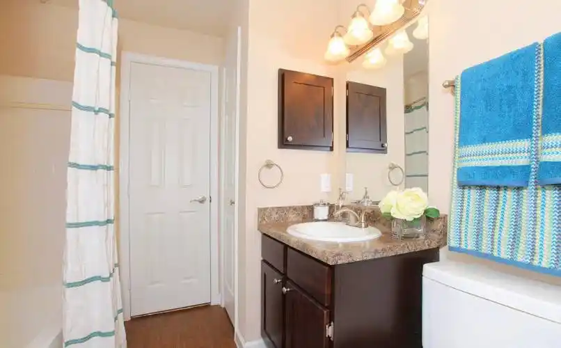 Rental by Apartment Wolf | Ivy Urban Living | 4211 Cabell Dr, Dallas, TX 75204 | apartmentwolf.com