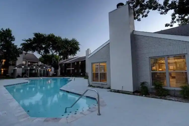 Rental by Apartment Wolf | The Commons at Westchase | 10751 Meadowglen Ln, Houston, TX 77042 | apartmentwolf.com