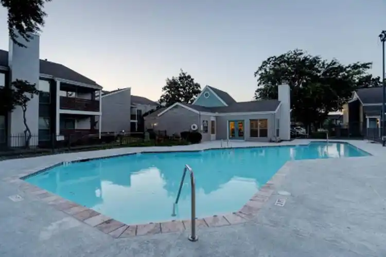 Rental by Apartment Wolf | The Commons at Westchase | 10751 Meadowglen Ln, Houston, TX 77042 | apartmentwolf.com