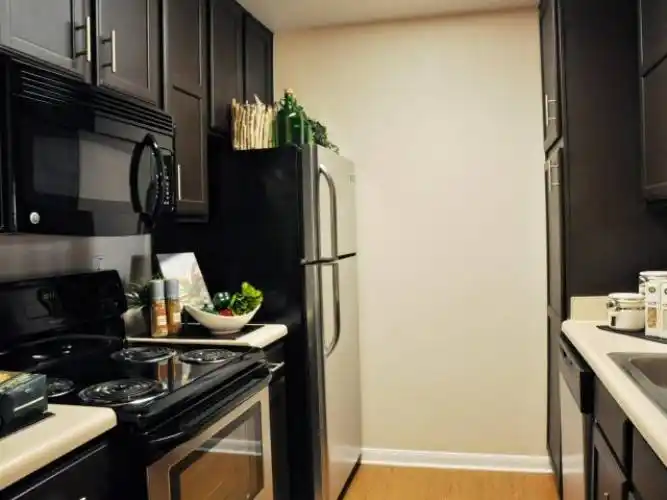 Rental by Apartment Wolf | Retreat at Westchase | 2921 Briarpark Dr, Houston, TX 77042 | apartmentwolf.com