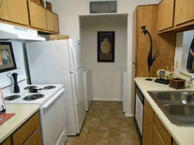 Rental by Apartment Wolf | Walden Pond | 12850 Whittington Dr, Houston, TX 77077 | apartmentwolf.com