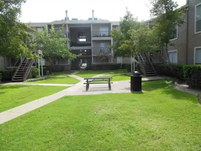 Rental by Apartment Wolf | Walden Pond | 12850 Whittington Dr, Houston, TX 77077 | apartmentwolf.com