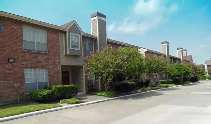 Rental by Apartment Wolf | Walden Pond | 12850 Whittington Dr, Houston, TX 77077 | apartmentwolf.com