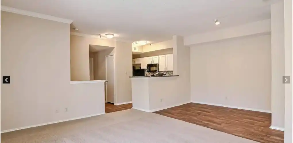 Rental by Apartment Wolf | Jefferson Creek | 800 W Royal Ln, Irving, TX 75039 | apartmentwolf.com