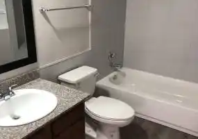 Rental by Apartment Wolf | Broad Viewe | 215 W Broadview Dr, San Antonio, TX 78228 | apartmentwolf.com