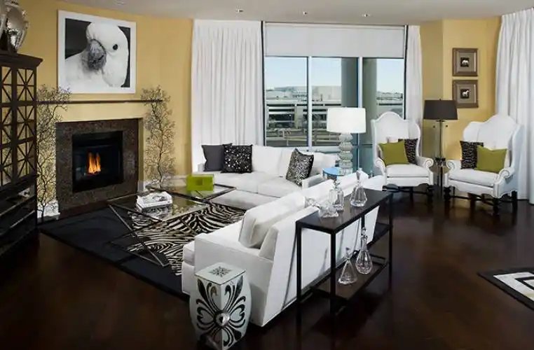 Rental by Apartment Wolf | The Heights at Park Lane | 8066 Park Ln, Dallas, TX 75231 | apartmentwolf.com