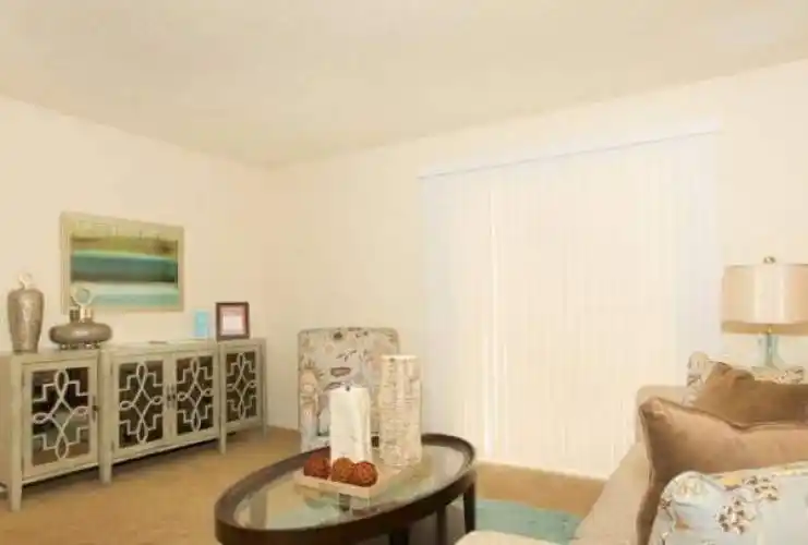 Rental by Apartment Wolf | Legends on Lake Highlands | 11201 E Lake Highlands Dr, Dallas, TX 75218 | apartmentwolf.com