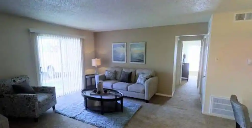 Rental by Apartment Wolf | Legends on Lake Highlands | 11201 E Lake Highlands Dr, Dallas, TX 75218 | apartmentwolf.com