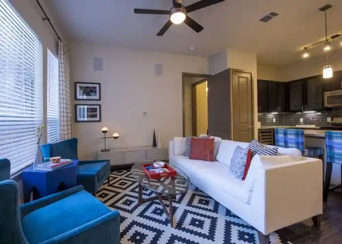 Rental by Apartment Wolf | Arlo Memorial | 935 N Wilcrest Dr, Houston, TX 77079 | apartmentwolf.com