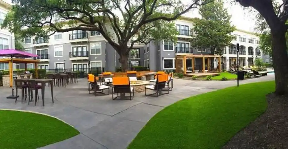 Rental by Apartment Wolf | Metro Midtown | 2350 Bagby St, Houston, TX 77006 | apartmentwolf.com