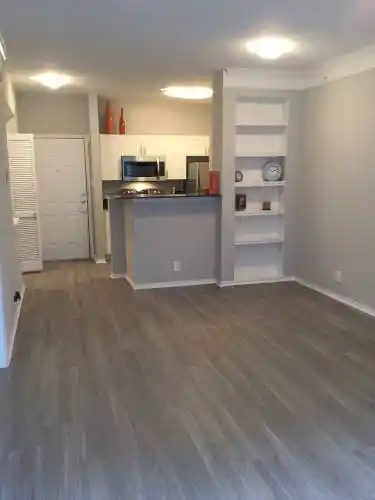 Rental by Apartment Wolf | Metro Midtown | 2350 Bagby St, Houston, TX 77006 | apartmentwolf.com