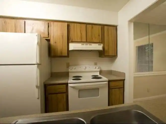 Rental by Apartment Wolf | Finley West | 9940 Richmond Ave, Houston, TX 77042 | apartmentwolf.com