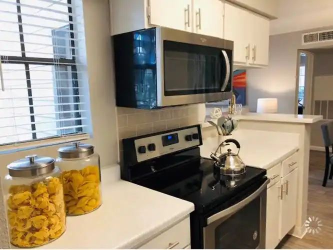 Rental by Apartment Wolf | Park 610 | 2701 W Bellfort Ave, Houston, TX 77054 | apartmentwolf.com