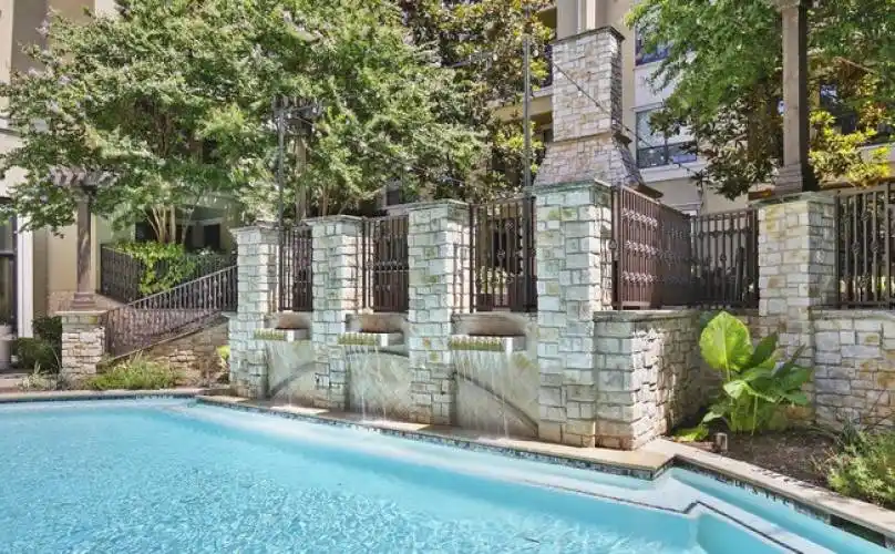 Rental by Apartment Wolf | Elan at Bluffview | 3850 W Northwest Hwy, Dallas, TX 75220 | apartmentwolf.com