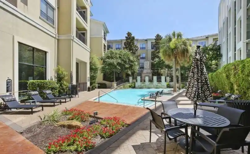 Rental by Apartment Wolf | Elan at Bluffview | 3850 W Northwest Hwy, Dallas, TX 75220 | apartmentwolf.com