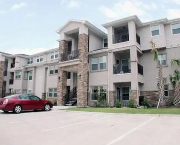 Rental by Apartment Wolf | Montelago | 11881 Gulf Pointe Dr, Houston, TX 77089 | apartmentwolf.com