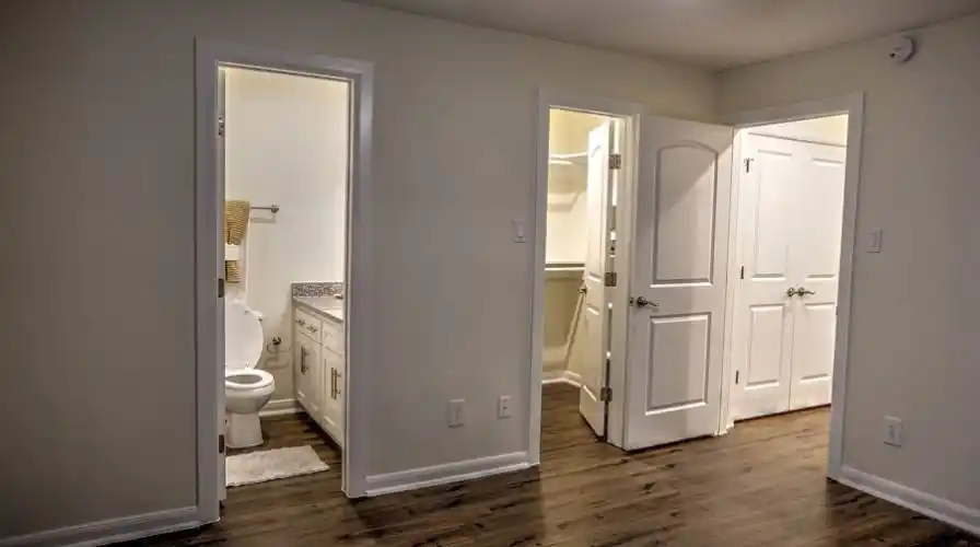 Rental by Apartment Wolf | Roundhill Townhomes | 601 Cypress Station Dr, Houston, TX 77090 | apartmentwolf.com