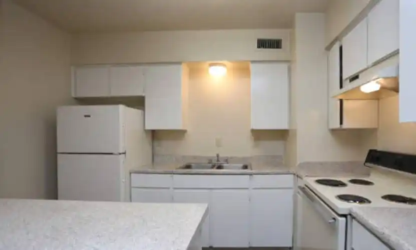 Rental by Apartment Wolf | Park Grove Square | 2957 Park Square Dr, Irving, TX 75060 | apartmentwolf.com