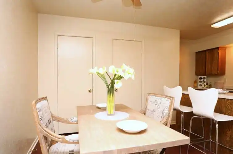 Rental by Apartment Wolf | Park Grove Square | 2957 Park Square Dr, Irving, TX 75060 | apartmentwolf.com