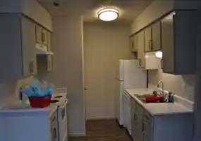 Rental by Apartment Wolf | Collection at Overlook | 4934 Woodstone Dr, San Antonio, TX 78230 | apartmentwolf.com