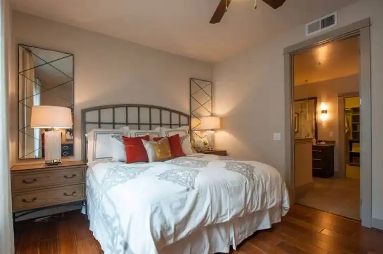 Rental by Apartment Wolf | Pearl Residences at CityCentre | 10401 Town and Country Way, Houston, TX 77024 | apartmentwolf.com