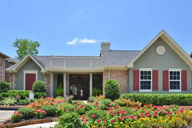 Rental by Apartment Wolf | Green Tree Place | 315 Valley Wood Dr, The Woodlands, TX 77380 | apartmentwolf.com