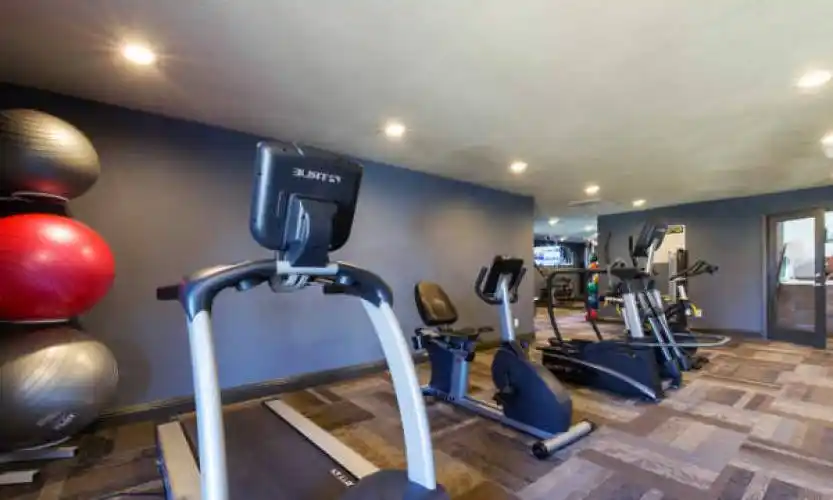 Rental by Apartment Wolf | Silverton | 3413 Country Club Dr W, Irving, TX 75038 | apartmentwolf.com