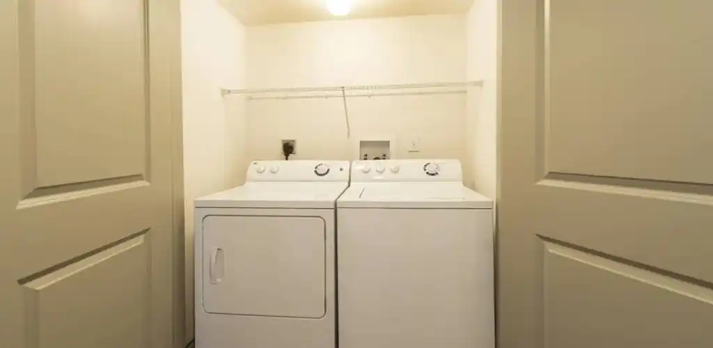 Rental by Apartment Wolf | Reserve at Garden Oaks | 3405 N Shepherd Dr, Houston, TX 77018 | apartmentwolf.com