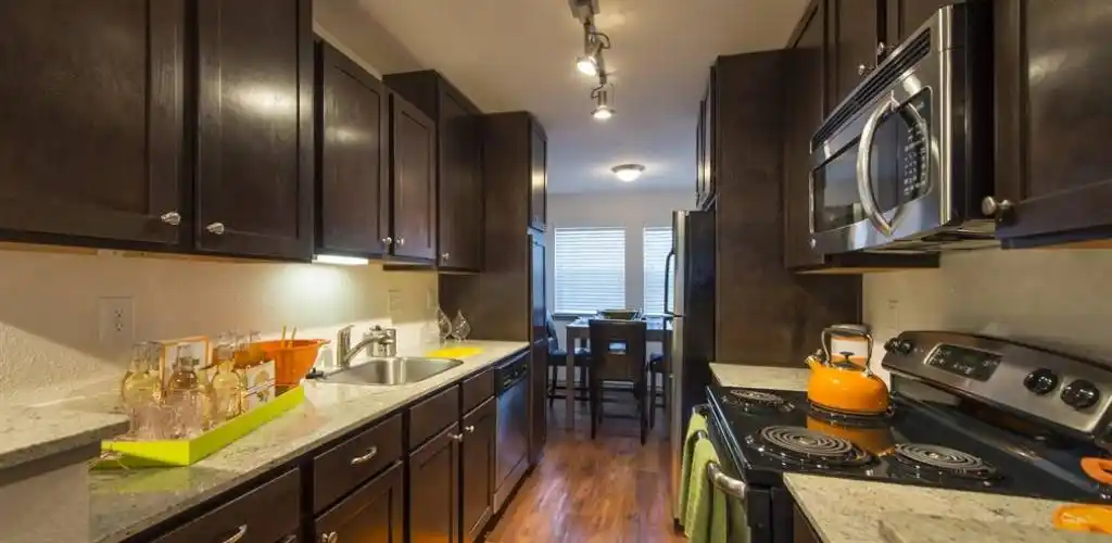 Rental by Apartment Wolf | Reserve at Garden Oaks | 3405 N Shepherd Dr, Houston, TX 77018 | apartmentwolf.com