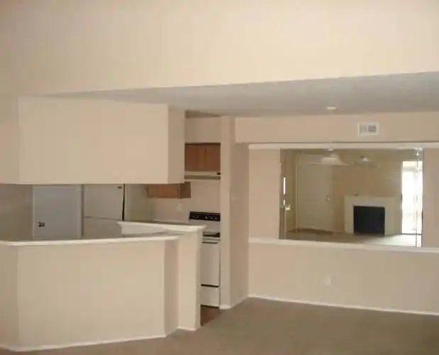 Rental by Apartment Wolf | Bella Vista | 2700 S Dairy Ashford Rd, Houston, TX 77082 | apartmentwolf.com