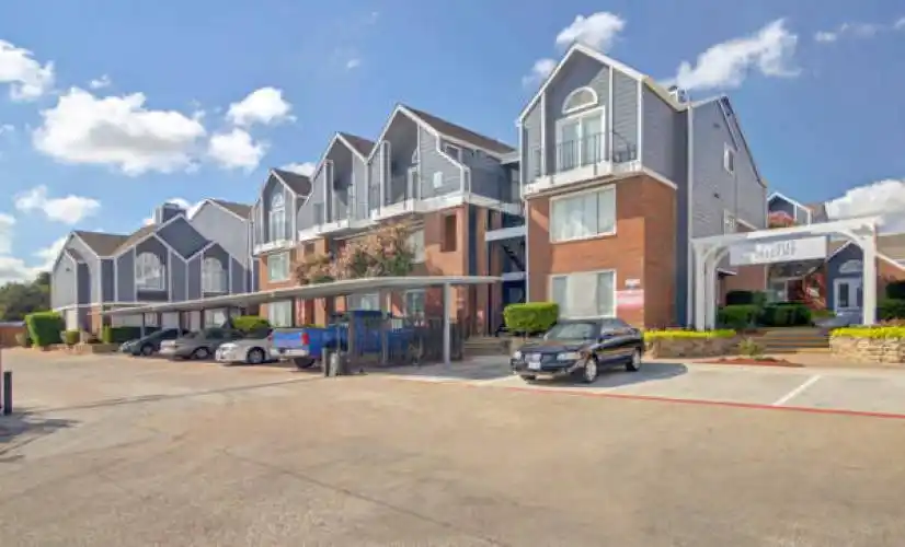 Rental by Apartment Wolf | The Trellis at Lake Highlands | 9707 Walnut Hill Ln, Dallas, TX 75238 | apartmentwolf.com