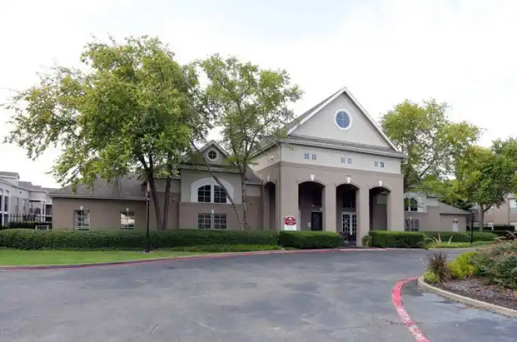 Rental by Apartment Wolf | Renaissance Parc | 5151 Verde Valley Ln, Dallas, TX 75254 | apartmentwolf.com