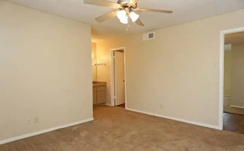 Rental by Apartment Wolf | Preston Villas | 17601 Preston Rd, Dallas, TX 75252 | apartmentwolf.com