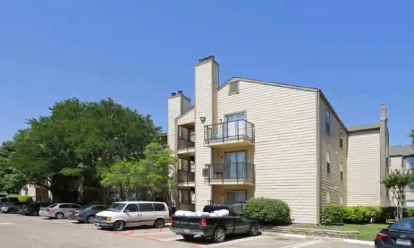 Rental by Apartment Wolf | The Park on Preston | 17878 Preston Rd, Dallas, TX 75252 | apartmentwolf.com