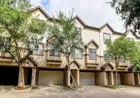 Rental by Apartment Wolf | Stone Creek at Old Farm | 8585 Woodway Dr, Houston, TX 77063 | apartmentwolf.com