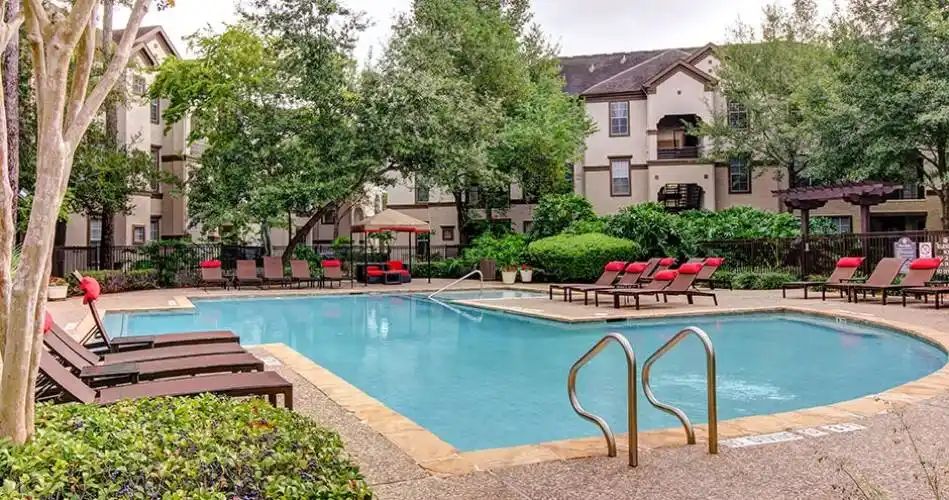 Rental by Apartment Wolf | Stone Creek at Old Farm | 8585 Woodway Dr, Houston, TX 77063 | apartmentwolf.com