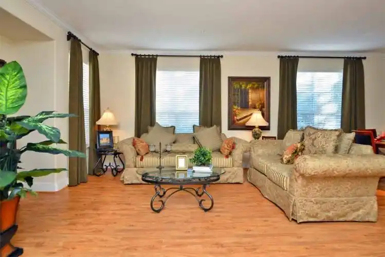 Rental by Apartment Wolf | Retreat at Westpark | 10575 Westpark Dr, Houston, TX 77042 | apartmentwolf.com