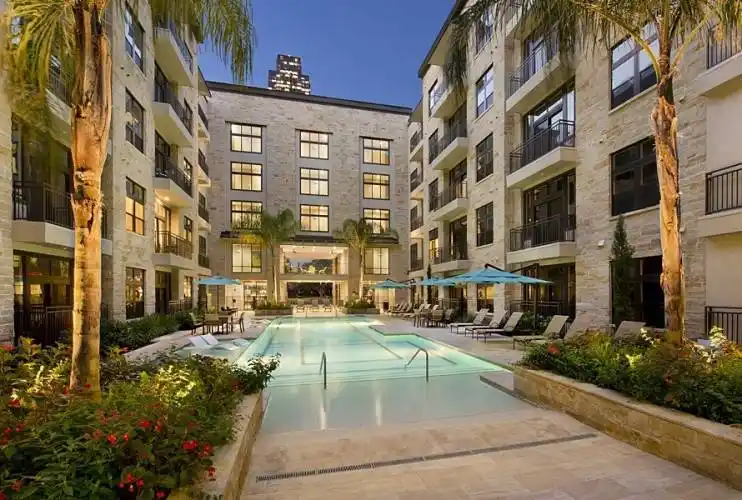 Rental by Apartment Wolf | Broadstone Post Oak | 3100 Post Oak Blvd, Houston, TX 77056 | apartmentwolf.com