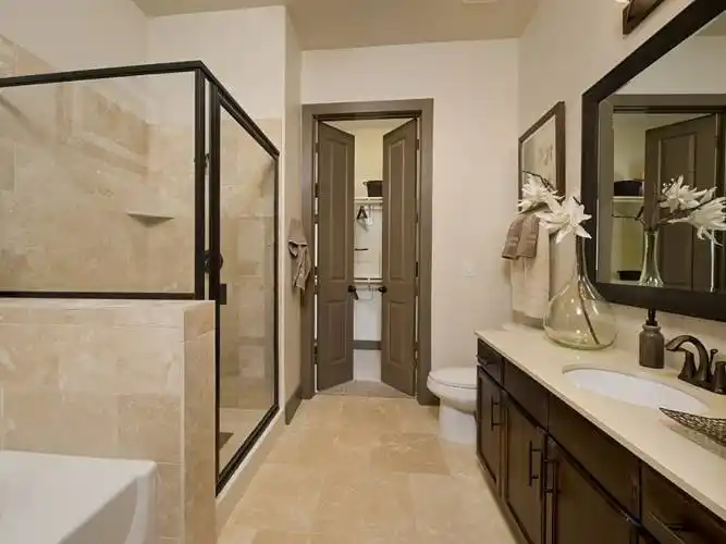 Rental by Apartment Wolf | Broadstone Post Oak | 3100 Post Oak Blvd, Houston, TX 77056 | apartmentwolf.com