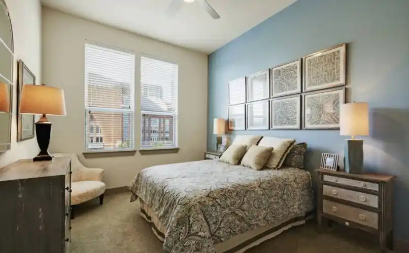 Rental by Apartment Wolf | Camden Victory Park | 2787 N Houston St, Dallas, TX 75219 | apartmentwolf.com