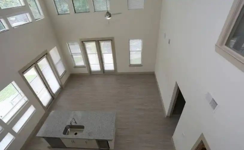 Rental by Apartment Wolf | Magnolia off Henderson | 2100 Moser Ave, Dallas, TX 75206 | apartmentwolf.com