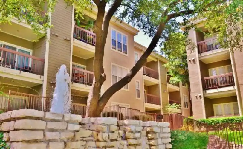 Rental by Apartment Wolf | Covington Pointe Apartments | 5330 Bent Tree Forest, Dallas, TX 75248 | apartmentwolf.com