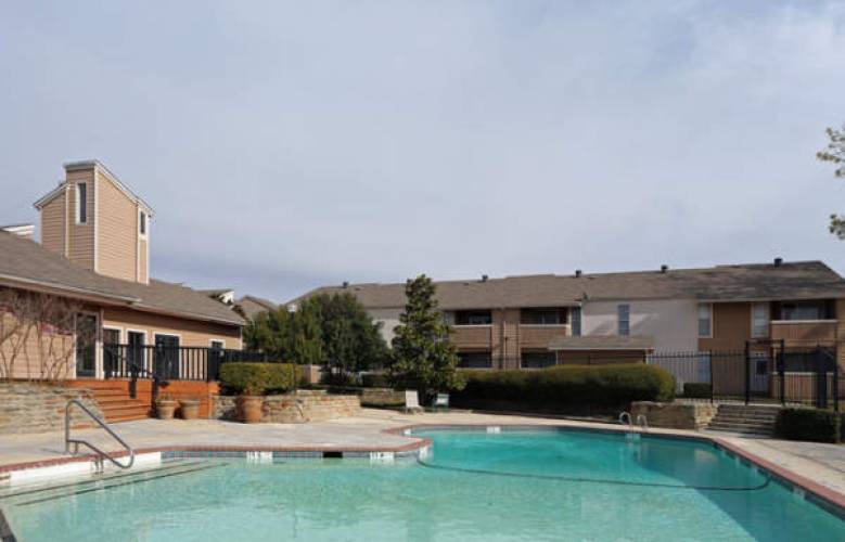 Rental by Apartment Wolf | Del Rey Village | 9607 Wickersham Rd, Dallas, TX 75238 | apartmentwolf.com