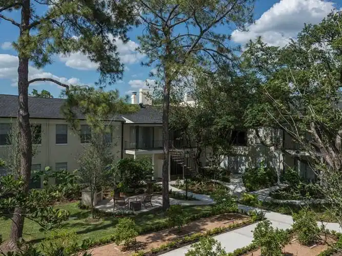 Rental by Apartment Wolf | Heritage | 2666 Marilee Ln, Houston, TX 77057 | apartmentwolf.com