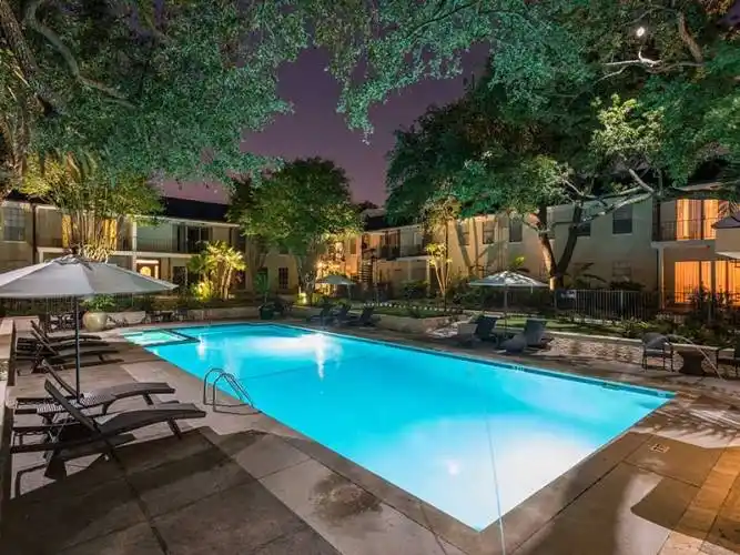 Rental by Apartment Wolf | Heritage | 2666 Marilee Ln, Houston, TX 77057 | apartmentwolf.com