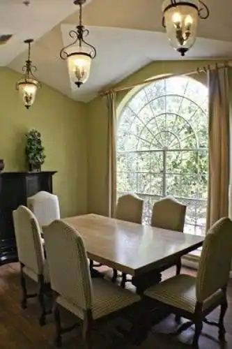 Rental by Apartment Wolf | The Gael | 4000 Essex Ln, Houston, TX 77027 | apartmentwolf.com