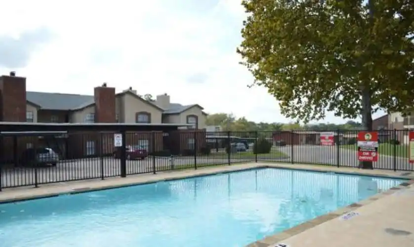 Rental by Apartment Wolf | Bahama Glen Apartments | 2540 Bahama Dr, Dallas, TX 75211 | apartmentwolf.com